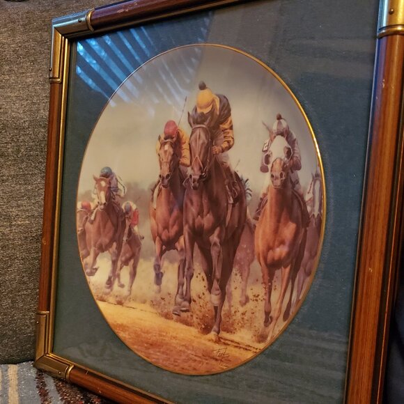 Kentucky Derby limited edition framed collectors plate - Picture 2 of 7